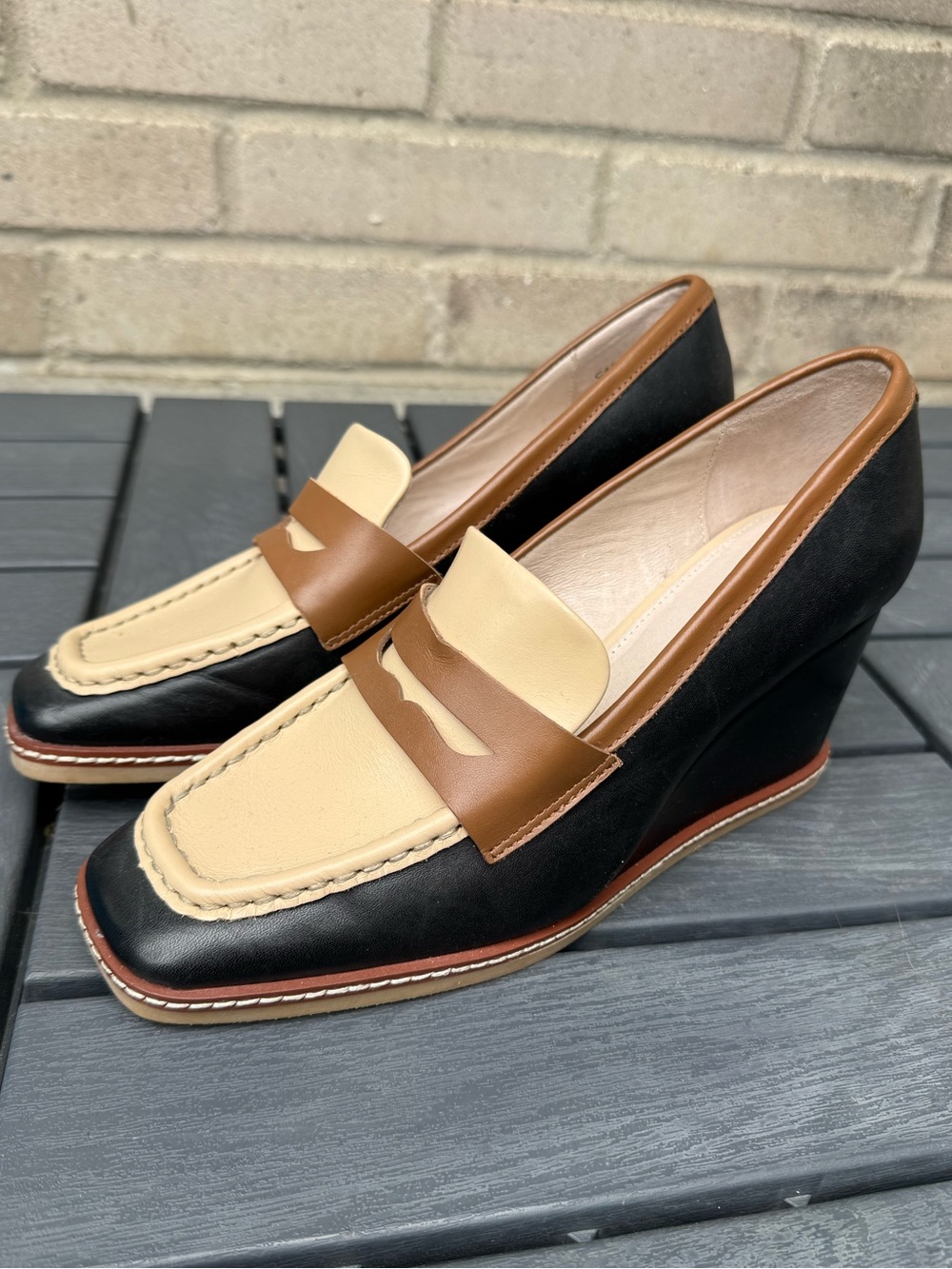 Women's Two-Tone Black, Cream & Brown Wedge Loafers size 7.5